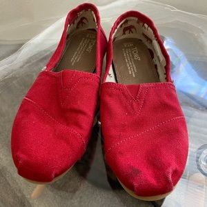 Red TOMS